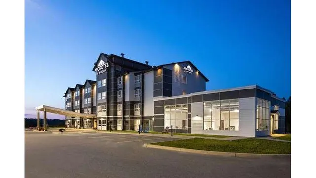 Microtel Inn & Suites by Wyndham Kirkland Lake