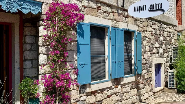 Alaçatı Suites