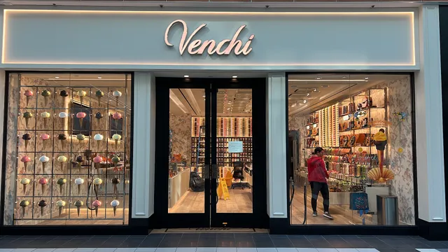 Venchi Chocolate & Gelato Roosevelt Field