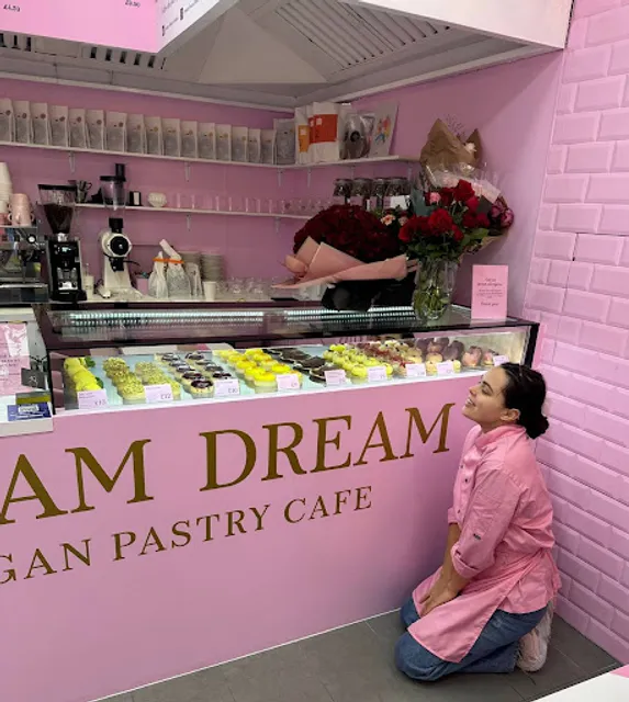 Cream Dream – Patisserie & Café