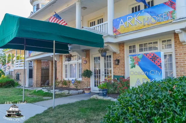 Ark Hotel
