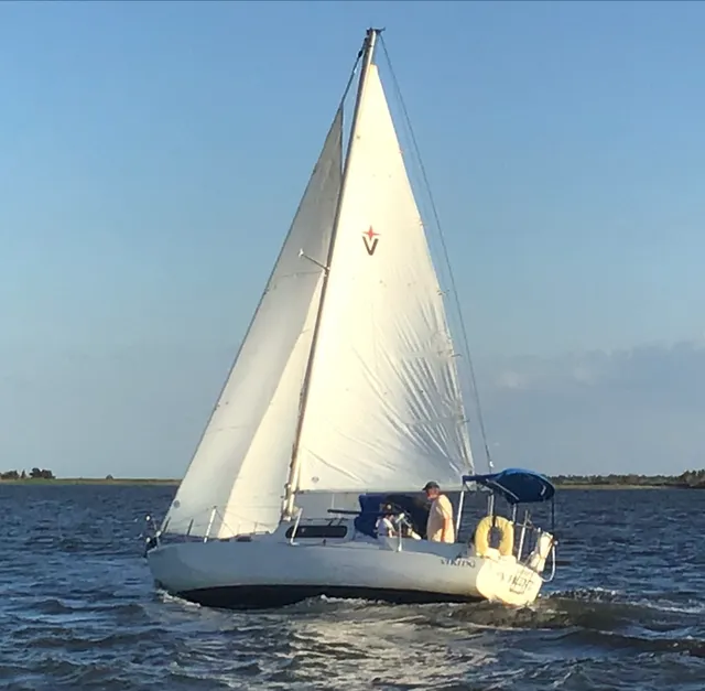 Charleston Sail - Harbor Yacht Tours
