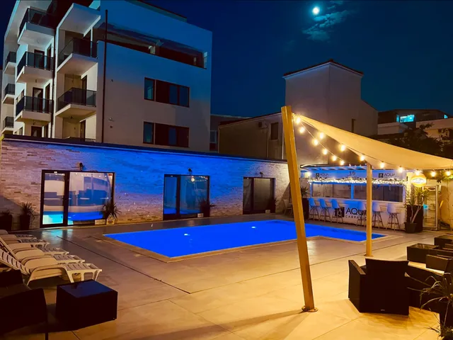 10 House Mamaia Nord