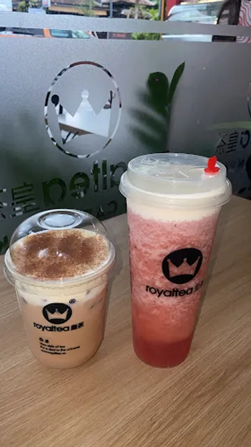 Royaltea Piano Cafe n’ Bakery 2