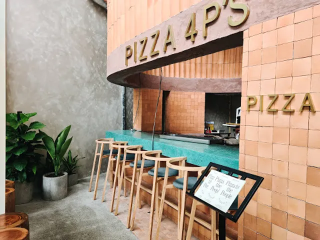 Pizza 4P's Indochina Plaza Hanoi