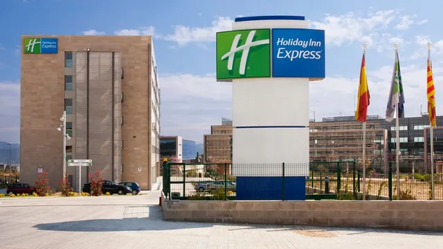 Holiday Inn Express Barcelona - Sant Cugat by IHG