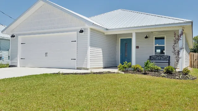 Sunset By The Sea | Rental Home For Short-Term Beach Vacations