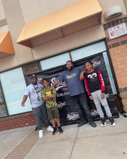 Stylez Cuts Barber Lounge