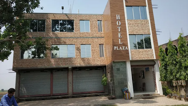 Hotel plaza