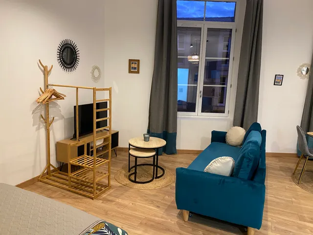 A l'ombre des remparts