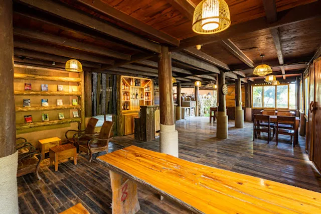 Sapa Riverside Restaurant & Café