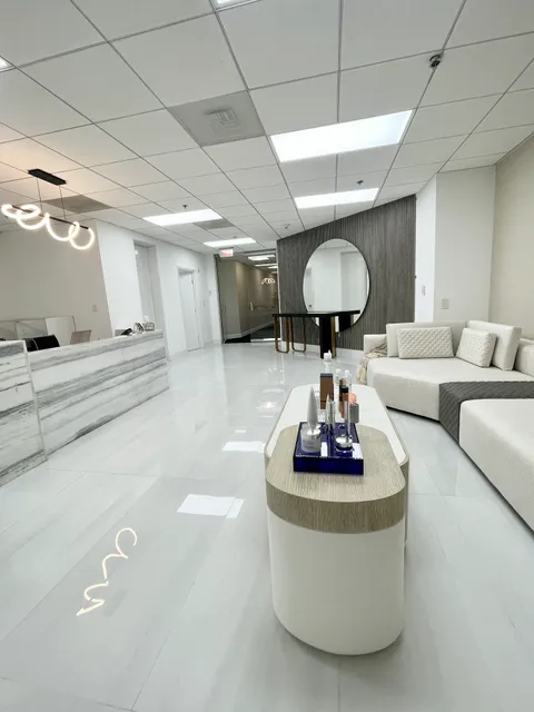 Dr. Hamadiya Miami Wellness and Aesthetic Center