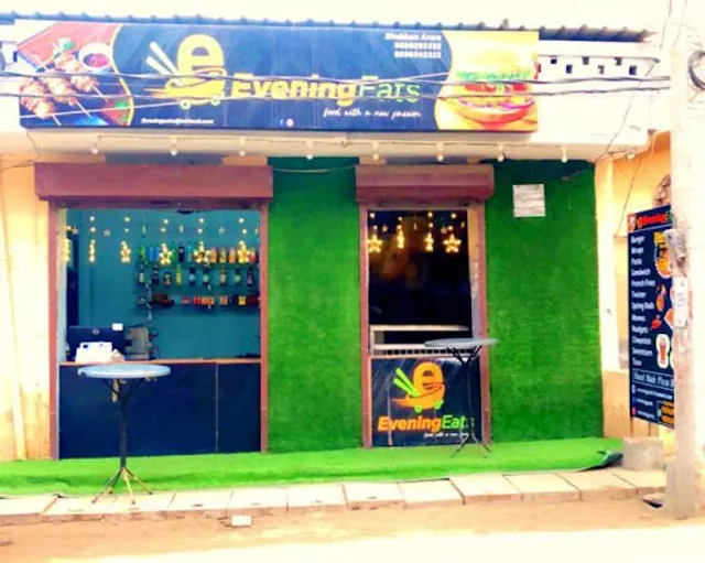 Evening Eats Cafe