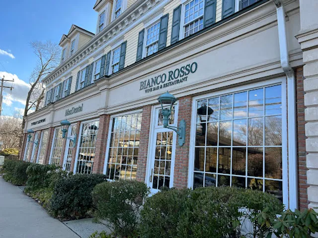 Bianco Rosso Wine Bar & Restaurant