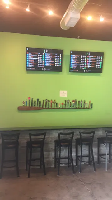 Mckenzie River Taphouse, Growlers, And Bottleshop