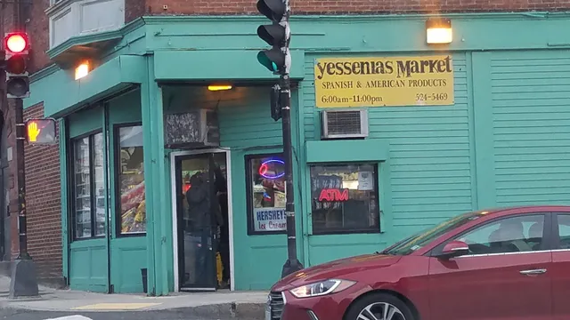 Yessenia's Market