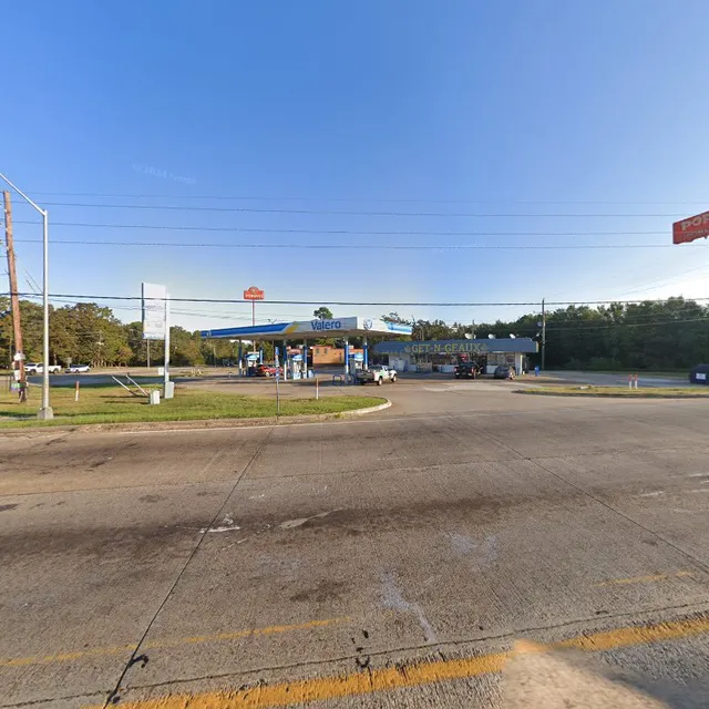 Eight Pines Shopping Center