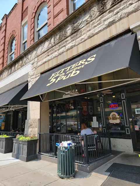 Fitters 5th Street Pub