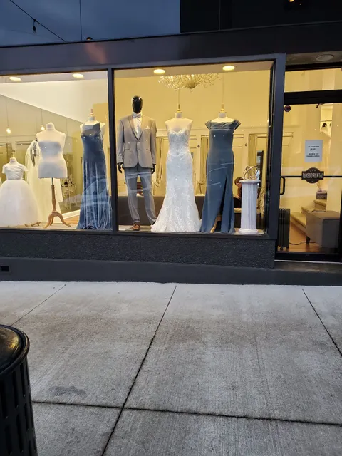 Lara's Bridals & Formals