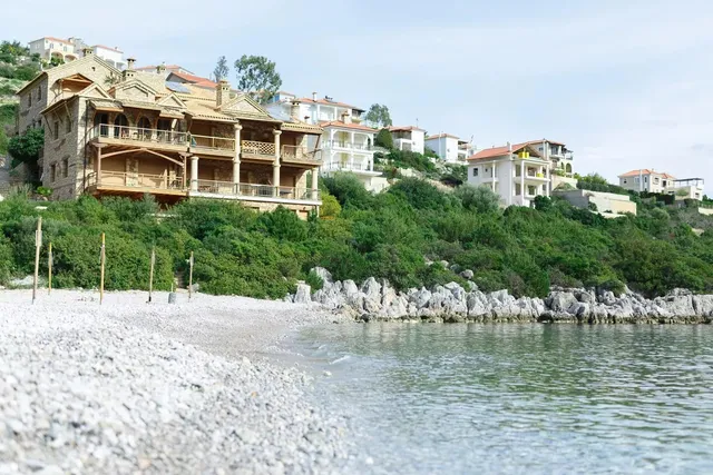 INTO THE BLUE holiday homes