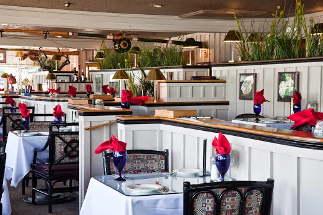 Salty's at Redondo Beach