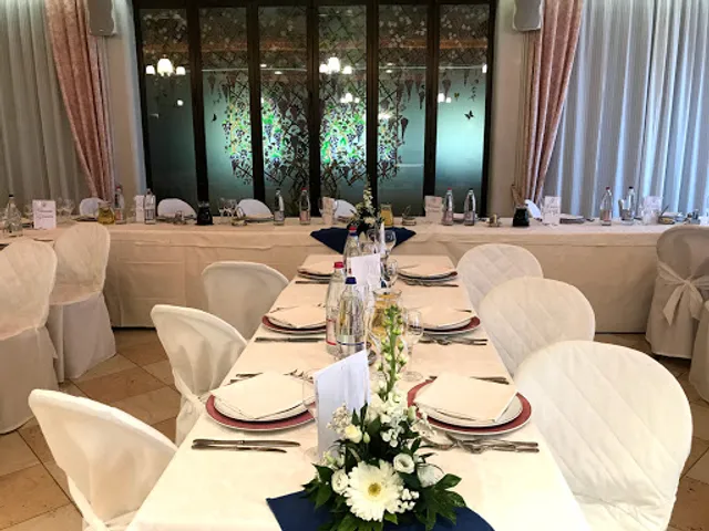 Ristorante la Mandria Sala Convegni - Meeting- sala da ballo Stefydance -