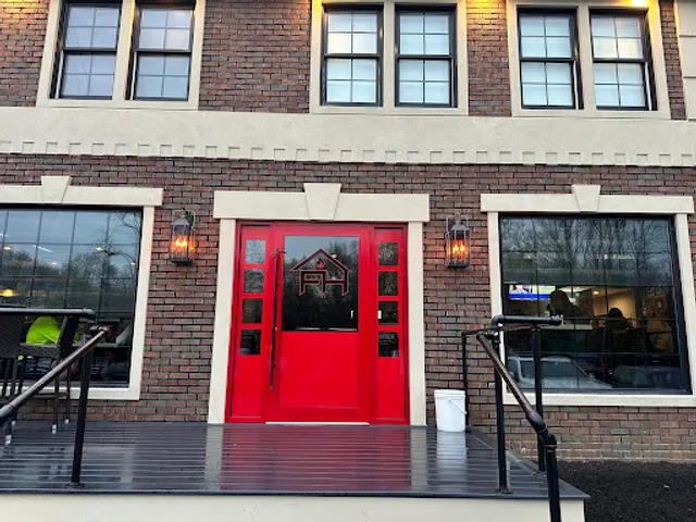 Firehouse Restaurant & Bar