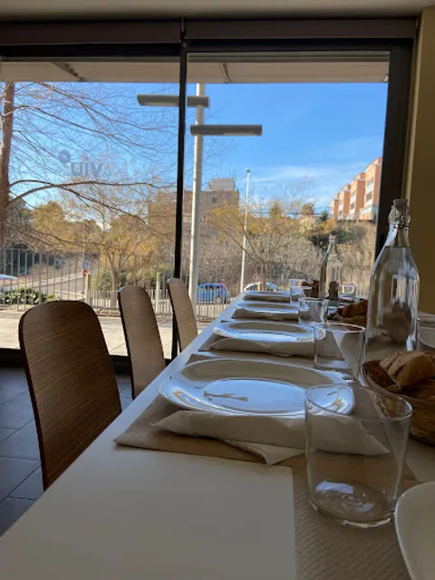 MenjaB Igualada Restaurant Cafeteria