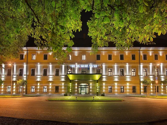 EA Theresian Court Hotel