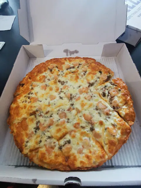 Royal Pizza Hy's Centre