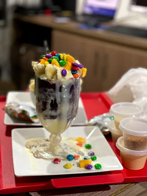 Força Extra Açaí e sanduíche