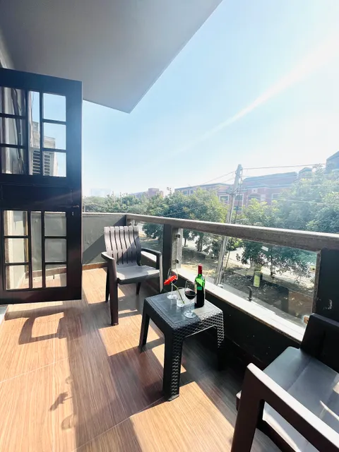 Cyber Service Apartments Gurgaon- DLF Cyber City