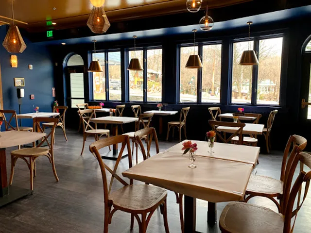 Pearl Moon Woodstock