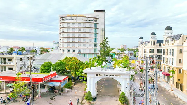 Hoa Binh 1 Restaurant