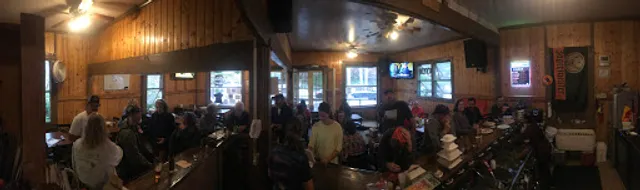 Honokaʻa Public House