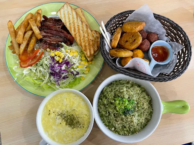 卡莉莎早午餐桃園自強店（上午）/麵麵俱到（中午/晚上）