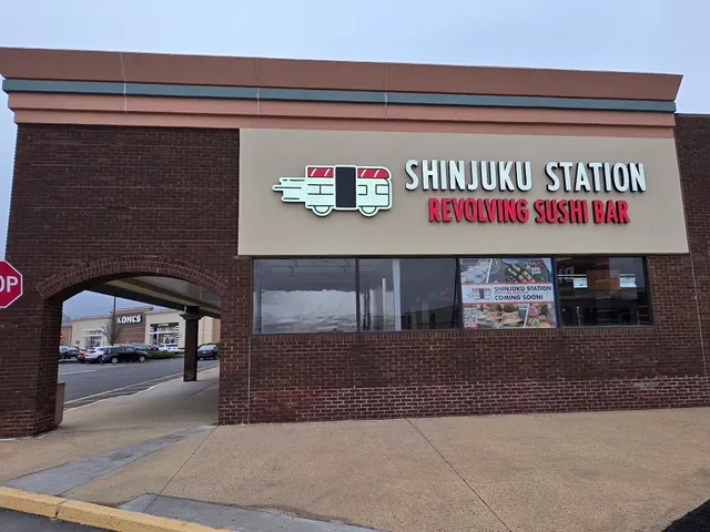 SHINJUKU STATION REVOLVING SUSHI BAR