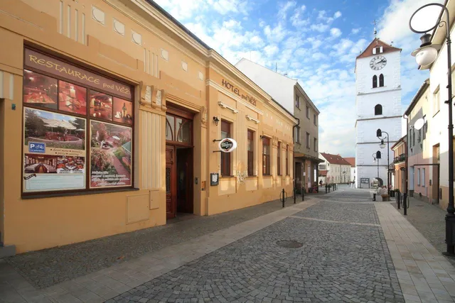 Hotel a Restaurace Pod Věží Strážnice