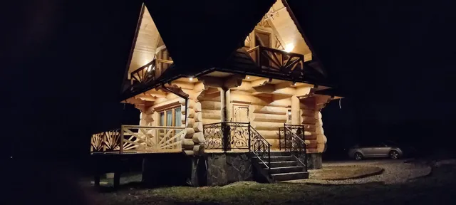 Królowo Chatka Na Budzu