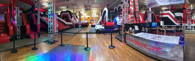 The Hero Day & Glow Golf