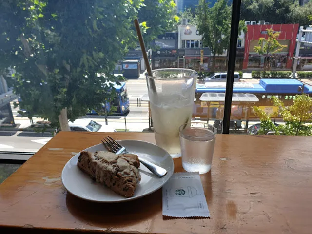 Starbucks Jongno 3(sam)-ga