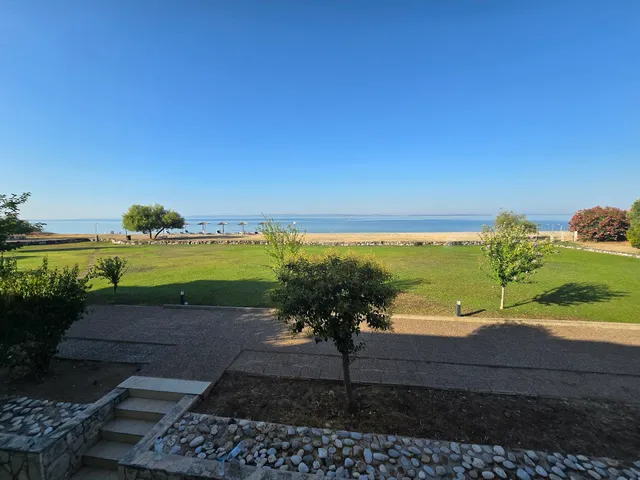 Monopetro Apartments