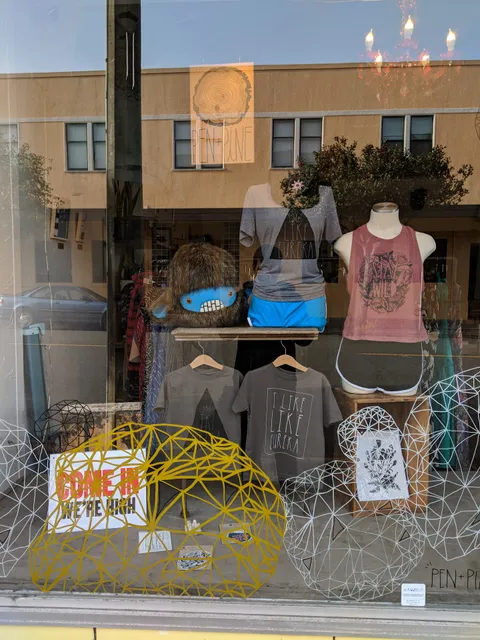 The Bodega | nothing-obvious