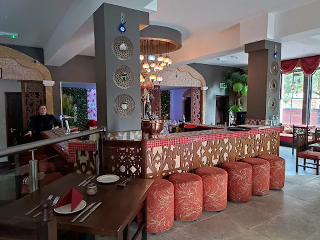 Tavan Restaurant