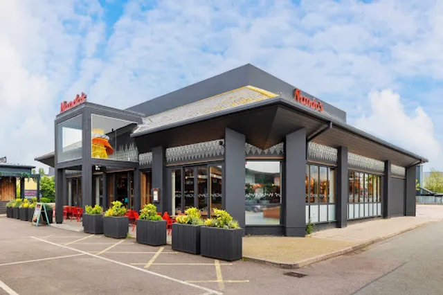 Nando's Stevenage - Leisure Park