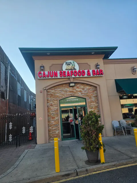 Main Avenue Clifton Plaza