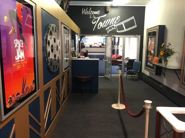 The Vernon Towne Theatre