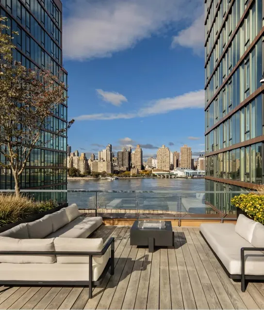 10 Halletts Point Astoria Apartments