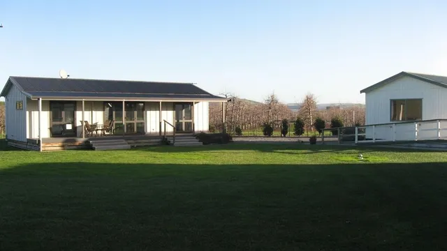 Bluebell Lodge and Cottage