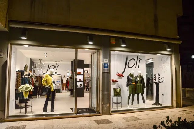 Joli Boutique